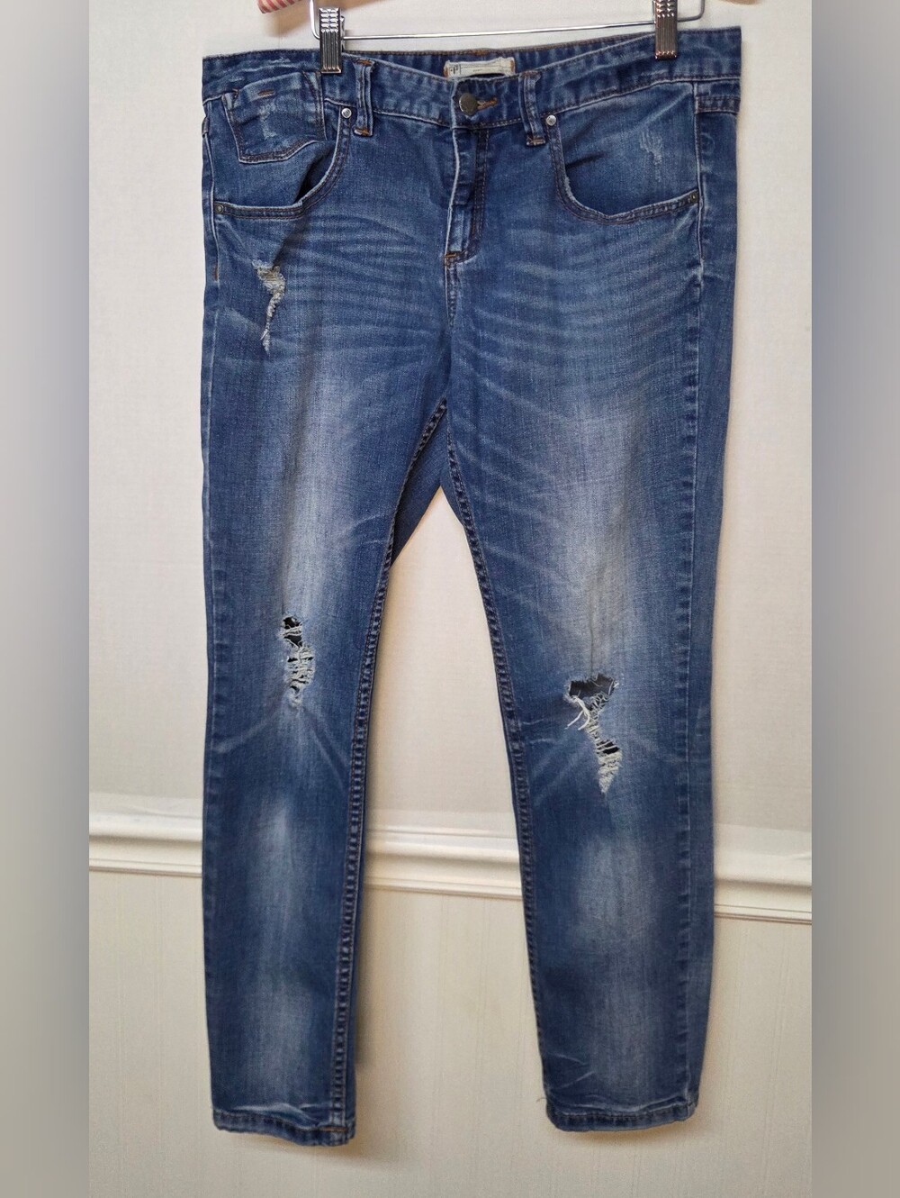 Free People Busted Skinny Jeans Women's Sz 31 Blue Distressed Stretch 0243